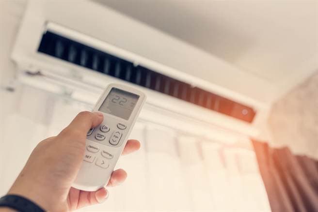 冷氣一開就飄臭味？內行揭「關鍵因素」防臭靠這招！