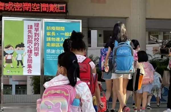 全校親師投票！高雄這國小「可8點到校」…學生喜喊：可以睡飽了